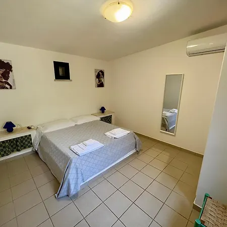 White Pool 2p - Gallipoli