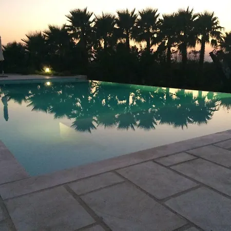 White Pool 2p - Gallipoli Semesterbostad